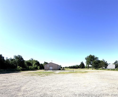 9810 Hornbeam Road, Henryetta, OK, 74437 | Card Image