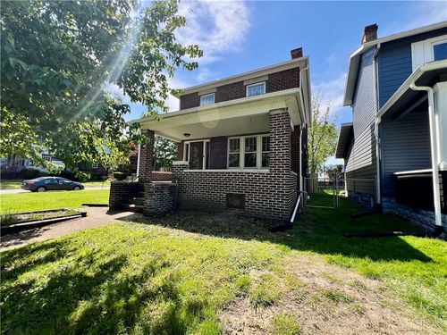 124 E Wallace Ave, New Castle, PA, 16101-2454 | Card Image