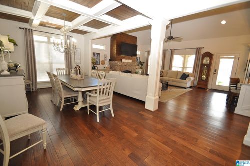 509 Kirkwall Cir, PELHAM, AL, 35124-1298 | Card Image