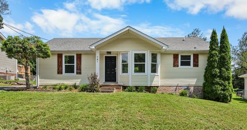 741 Princeton Cir, Clarksville, TN, 37042-4628 | Card Image