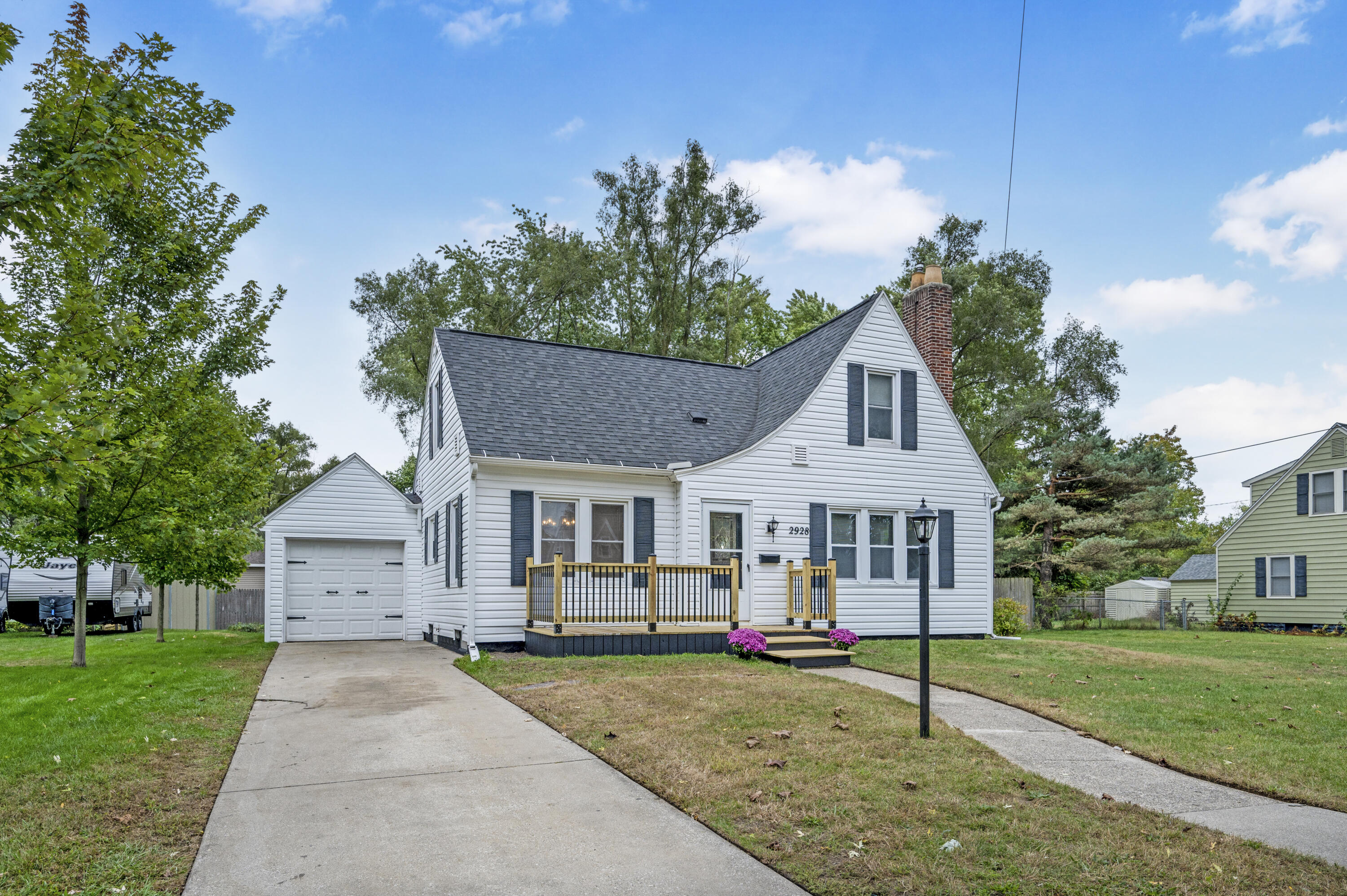 Roosevelt Rd, Muskegon, MI 49441