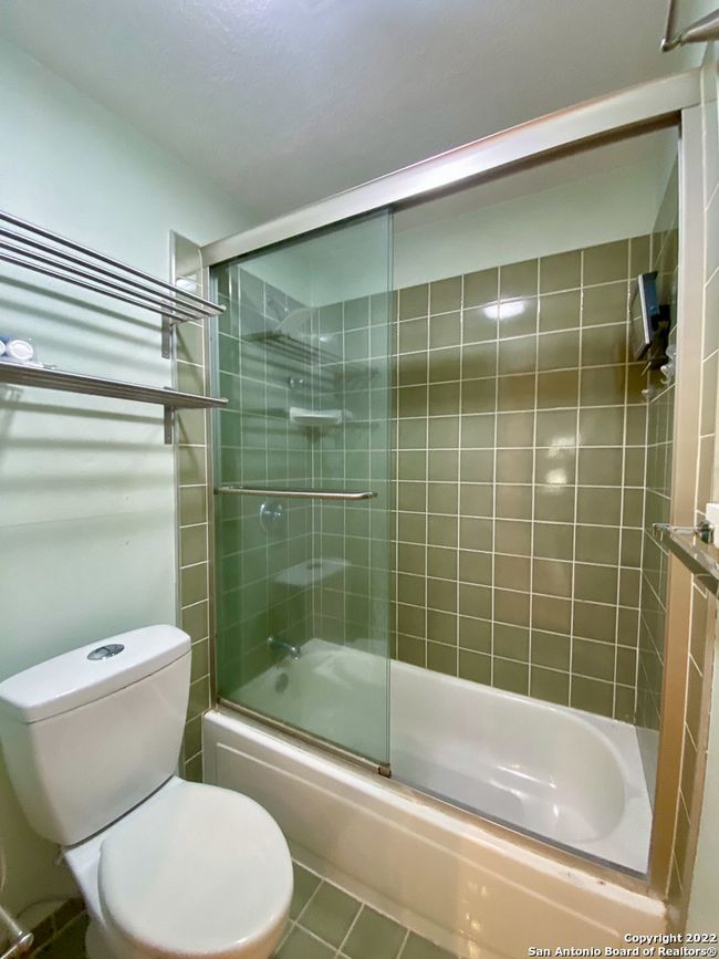 10348 Flatland Trl, House other with 3 bedrooms, 2 bathrooms and null parking in Converse TX | Image 25