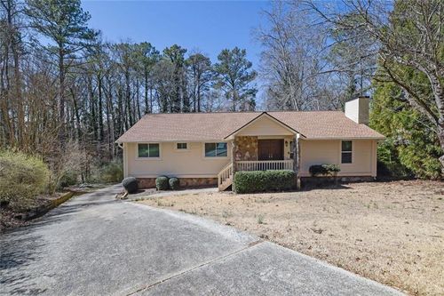 889 Fawn Way, Marietta, GA, 30068-2638 | Card Image