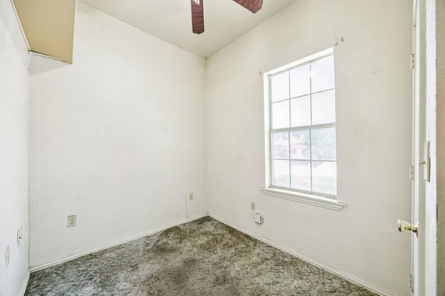 909 E High St, House other with 3 bedrooms, 1 bathrooms and null parking in Terrell TX | Image 14