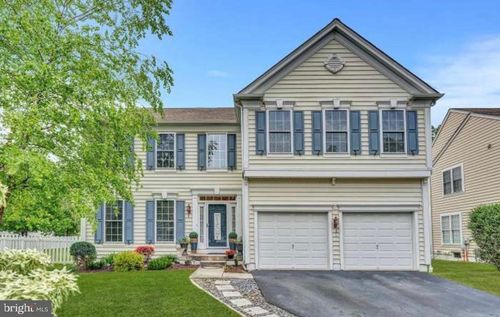 358 E Armstrong Dr, FOUNTAINVILLE, PA, 18923-9519 | Card Image