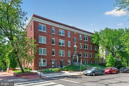 529 G St Se, WASHINGTON, DC, 20003-4226 | Card Image