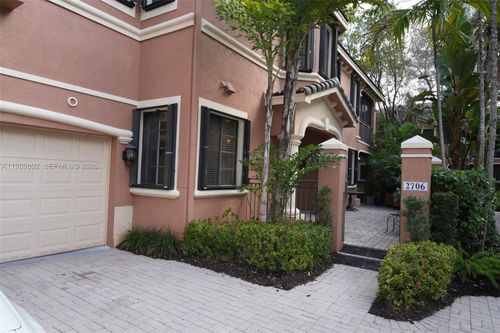 232-2706 Kinsington Cir, Weston, FL, 33332-1859 | Card Image