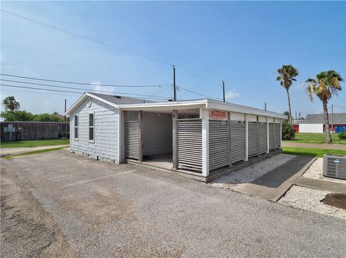 h-523 S Station St, Port Aransas, TX, 78373-5221 | Card Image