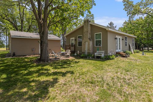 32205 James St, Colon, MI, 49040-9732 | Card Image
