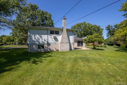 4290 Frostwood Ct, Troy, MI, 48098-4240 | Card Image