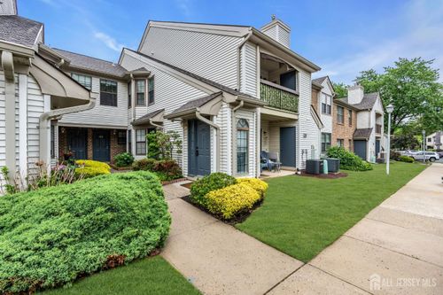 212-212 Sunshine Ct, Parlin, NJ, 08859-2402 | Card Image