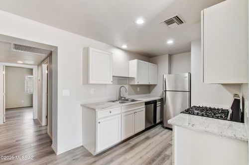 1131 E Lee Street, Tucson, AZ, 85719 | Card Image