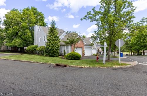 9 Evergreen Way, Mount Arlington, NJ, 07856-1376 | Card Image