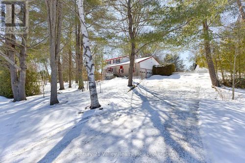 775 Pinegrove Crescent, Petawawa, ON, K8A7E3 | Card Image
