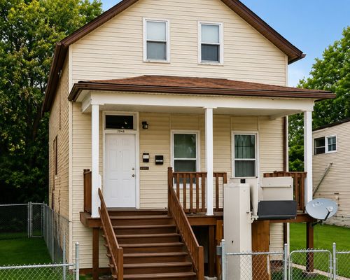 2848 E 79th St, Chicago, IL, 60649-5232 | Card Image