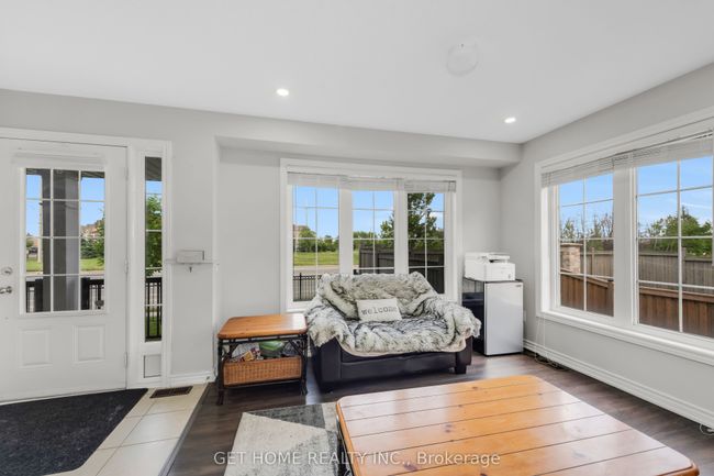 21 Rabbit Run Way, House attached with 3 bedrooms, 3 bathrooms and 1 parking in Brampton ON | Image 8