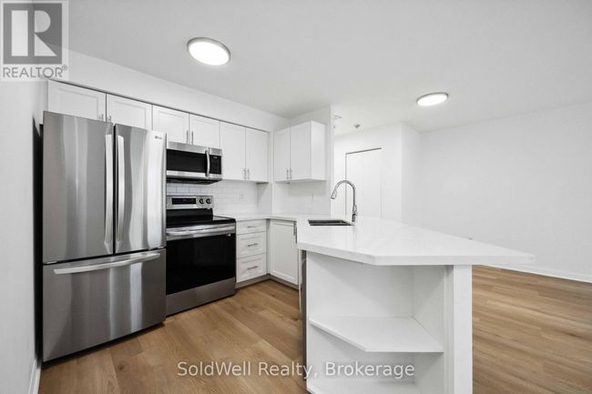 1802 - 25 Grenville St, Condo with 2 bedrooms, 1 bathrooms and null parking in Toronto ON | Image 15
