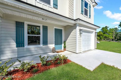 503 N Cypress Ave, GREEN COVE SPRINGS, FL, 32043-2811 | Card Image