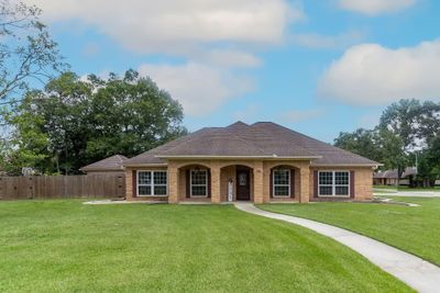 300 Hendricks Pl., House other with 4 bedrooms, 2 bathrooms and null parking in Silsbee TX | Image 1