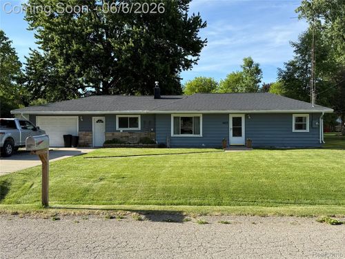 4413 Winters Dr, Flint, MI, 48506-2062 | Card Image