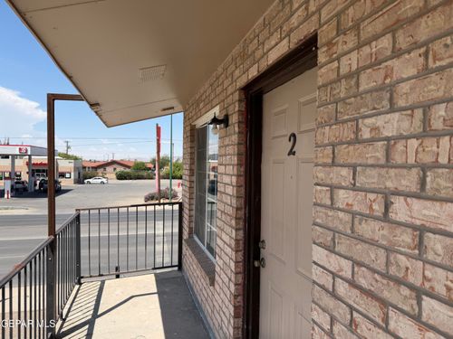 3-8507 Alameda Ave, El Paso, TX, 79907-6161 | Card Image