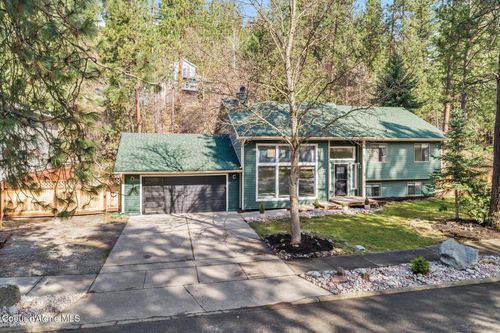 2909 E Fernan Ct, Coeur D Alene, ID, 83814-5803 | Card Image