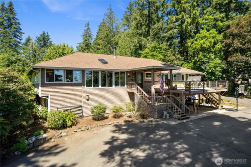 7211 E Grapeview Loop Rd, Allyn, WA, 98524-9753 | Card Image