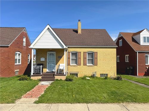 2116 Mcminn St, Aliquippa, PA, 15001-2713 | Card Image