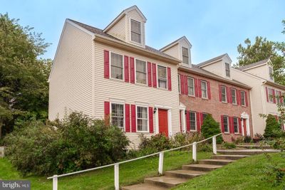 4 Weiser Court, Townhouse with 3 bedrooms, 1 bathrooms and null parking in WOMELSDORF PA | Image 1