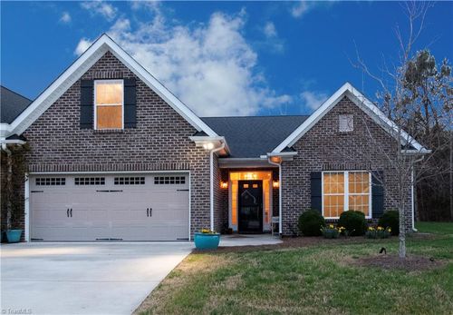 6279 Queens Gate Ct, Clemmons, NC, 27012-9787 | Card Image