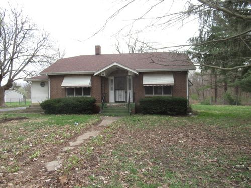 11 Dequimpal St, Westville, IL, 61883-1115 | Card Image