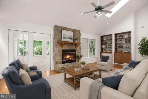 201 Green St, LOCUST GROVE, VA, 22508-5400 | Card Image