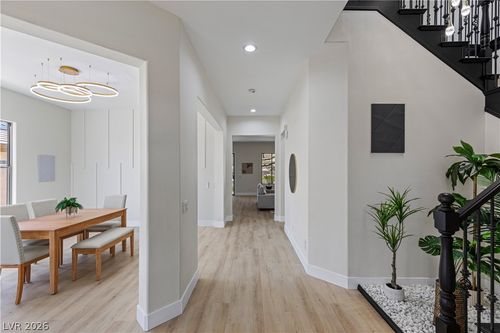 17 Winding Rd, Henderson, NV, 89052-6657 | Card Image