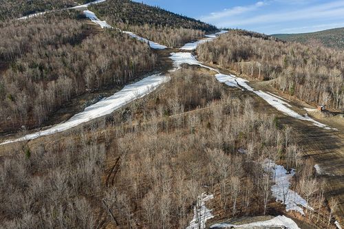 8122 Sawtooth Road, Carrabassett Valley, ME, 04947 | Card Image