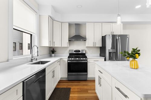 b1-188 Quincy Ave, Quincy, MA, 02169-6774 | Card Image