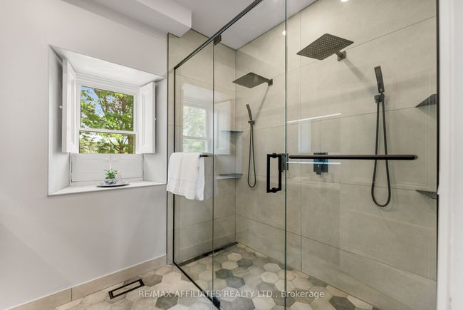 1415 Sheridan Rapids Rd, Home with 4 bedrooms, 4 bathrooms and 12 parking in Lanark ON | Image 23
