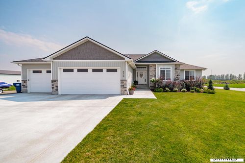 573 W 40 S, Blackfoot, ID, 83221 | Card Image