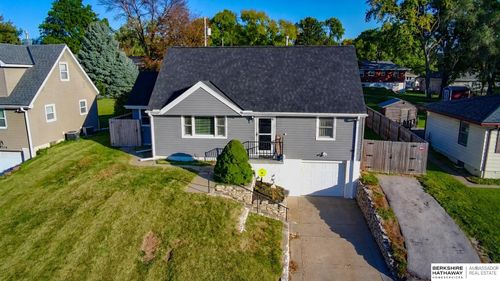 8314 Gold Street, Omaha, NE, 68124 | Card Image