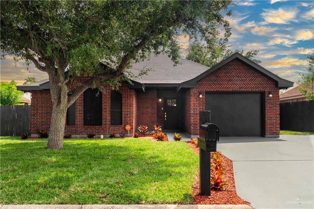 Pearl Dr, Pharr, TX 78577