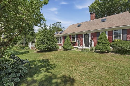 27 Crandall Rd, Little Compton, RI, 02837-2023 | Card Image