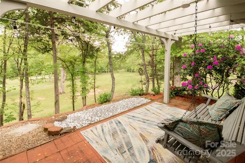 b-775B Oak Creek Rd, Franklin, NC, 28734 | Card Image