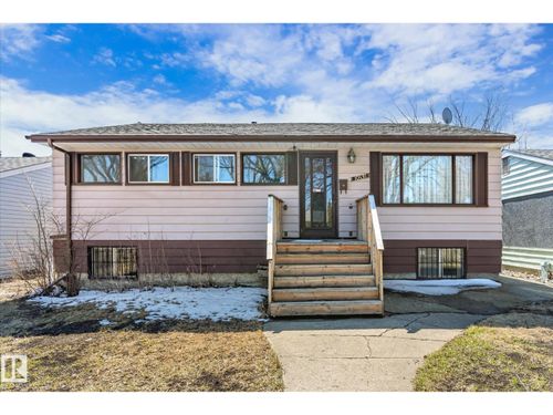 10531 128 Ave Nw, Edmonton, AB, T5E0J2 | Card Image