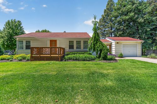 69 Central Avenue, Aurora, IL, 60506 | Card Image