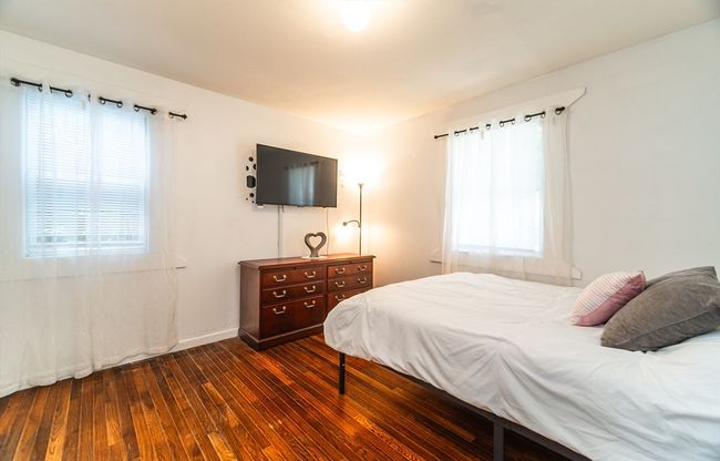 83 Armstrong St, House other with 2 bedrooms, 1 bathrooms and 3 parking in West Springfield MA | Image 12