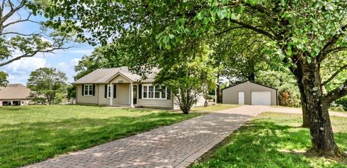 2055 Lovers Ln, Hopkinsville, KY, 42240 | Card Image