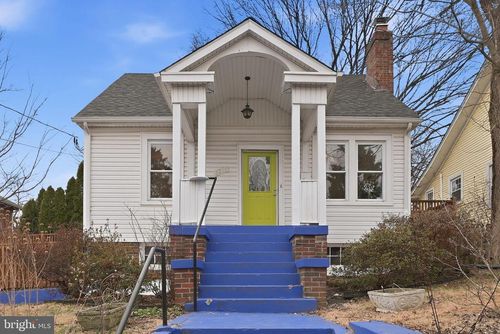 3211 Varnum St, MOUNT RAINIER, MD, 20712-1653 | Card Image