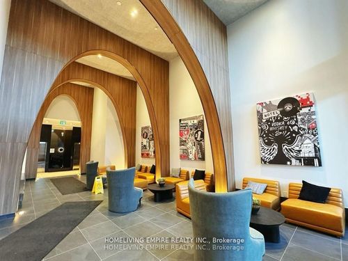 206-270 Dufferin St, Toronto, ON, M6K0H8 | Card Image