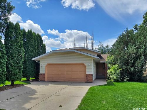 142 Cowley Road, Saskatoon, SK, S7N3Z6 | Card Image