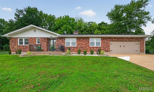 5809 Runnymede Pl, Imperial, MO, 63052-2151 | Card Image