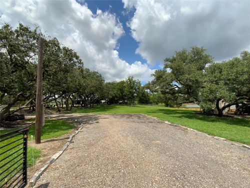 1236 Riverside Dr, Palacios, TX, 77465-6470 | Card Image